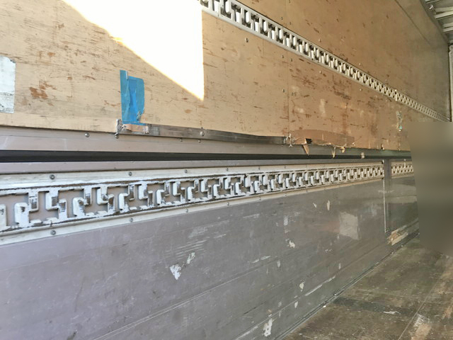 日野レンジャーアルミウイング中型（4t）[写真13]