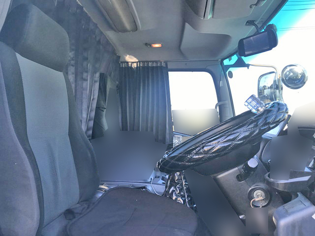 日野レンジャーアルミウイング中型（4t）[写真30]