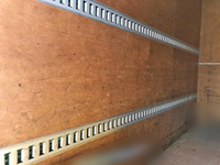 いすゞエルフアルミバン小型（2t・3t）[写真15]