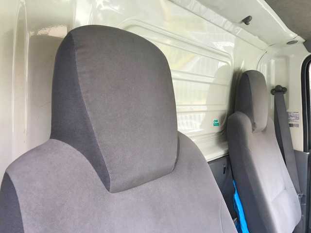 いすゞエルフアルミバン小型（2t・3t）[写真26]