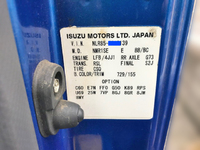 いすゞエルフアルミバン小型（2t・3t）[写真32]