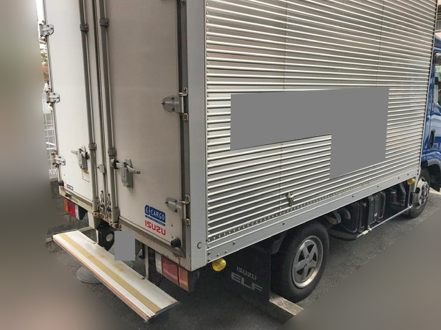 いすゞエルフアルミバン小型（2t・3t）[写真06]