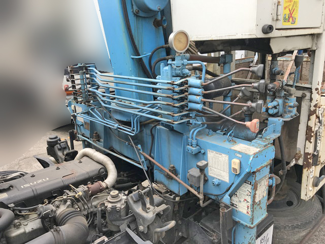 いすゞエルフクレーン3段小型（2t・3t）[写真10]