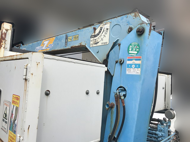 いすゞエルフクレーン3段小型（2t・3t）[写真09]