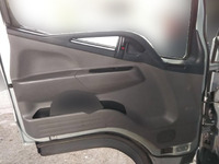 三菱ふそうキャンターダブルキャブ（Wキャブ）小型（2t・3t）[写真16]