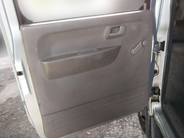 三菱ふそうキャンターダブルキャブ（Wキャブ）小型（2t・3t）[写真17]