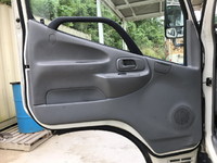 日野デュトロ冷凍車（冷蔵車）小型（2t・3t）[写真27]