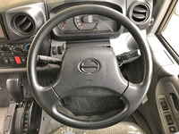 日野デュトロ冷凍車（冷蔵車）小型（2t・3t）[写真34]