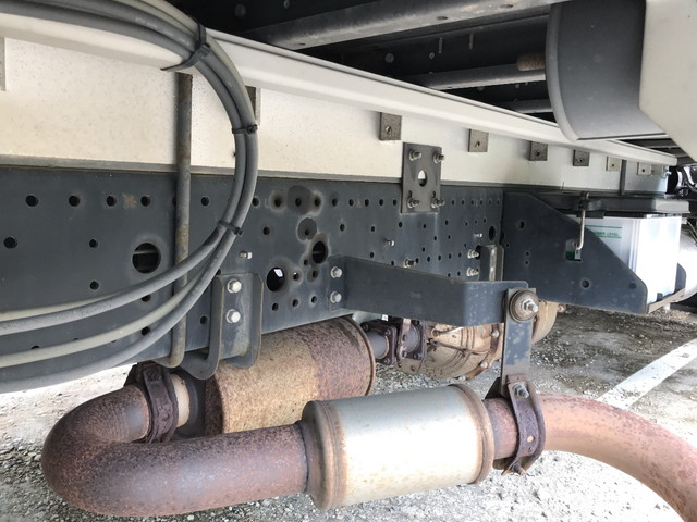 いすゞフォワードアルミウイング中型（4t）[写真18]