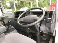 いすゞフォワードアルミウイング中型（4t）[写真30]