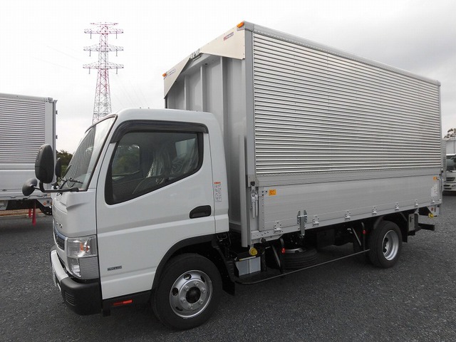 三菱ふそうキャンターアルミウイング小型（2t・3t）[写真03]