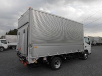 三菱ふそうキャンターアルミウイング小型（2t・3t）[写真04]