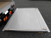 三菱ふそうキャンターアルミウイング小型（2t・3t）[写真06]