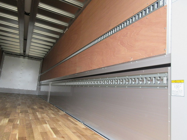 日野プロフィアアルミウイング大型（10t）[写真04]