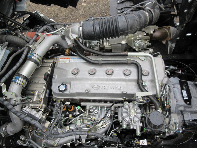 日野プロフィアアルミウイング大型（10t）[写真08]