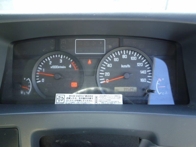 いすゞエルフ平ボディ小型（2t・3t）[写真16]