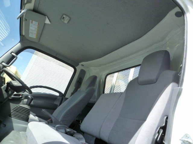 いすゞエルフ平ボディ小型（2t・3t）[写真18]