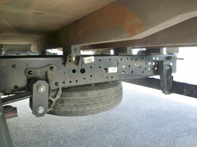 いすゞエルフ平ボディ小型（2t・3t）[写真29]