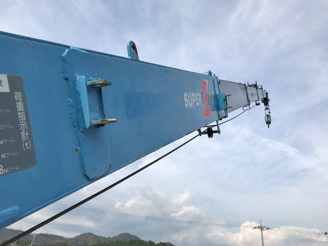 いすゞエルフセルフクレーン5段小型（2t・3t）[写真17]