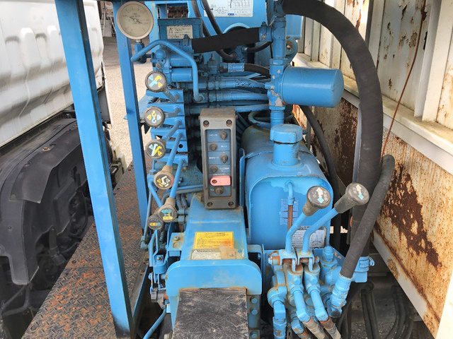 いすゞエルフセルフクレーン5段小型（2t・3t）[写真20]