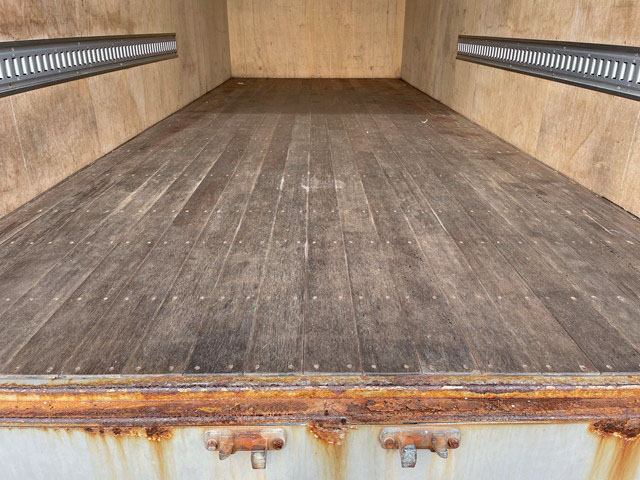 いすゞエルフオープントップバン小型（2t・3t）[写真12]