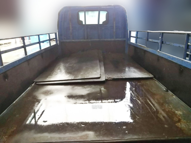 いすゞエルフ平ボディ小型（2t・3t）[写真10]