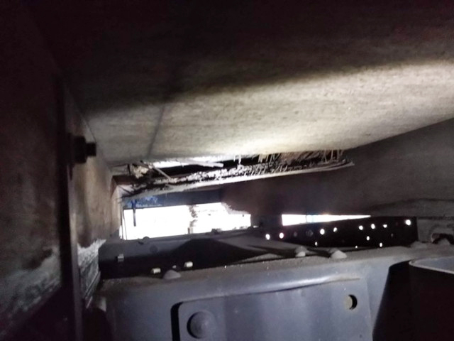 いすゞエルフ平ボディ小型（2t・3t）[写真18]