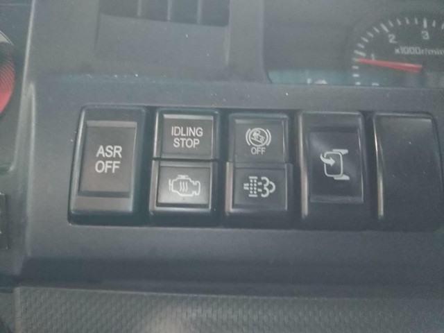 いすゞエルフ平ボディ小型（2t・3t）[写真34]