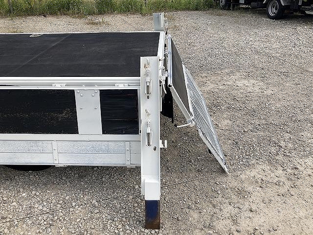 日野デュトロ平ボディ小型（2t・3t）[写真14]