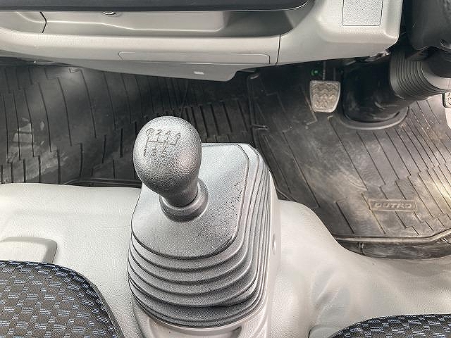 日野デュトロ平ボディ小型（2t・3t）[写真27]