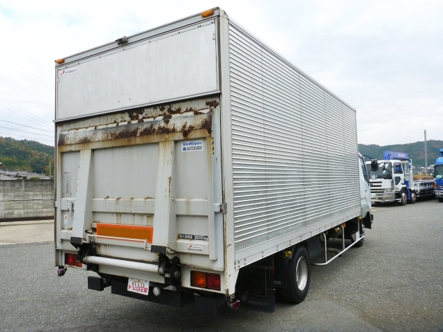 三菱ふそうファイターアルミバン中型（4t）[写真02]