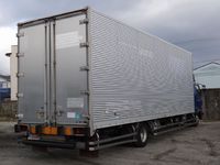 三菱ふそうファイターアルミバン中型（4t）[写真02]