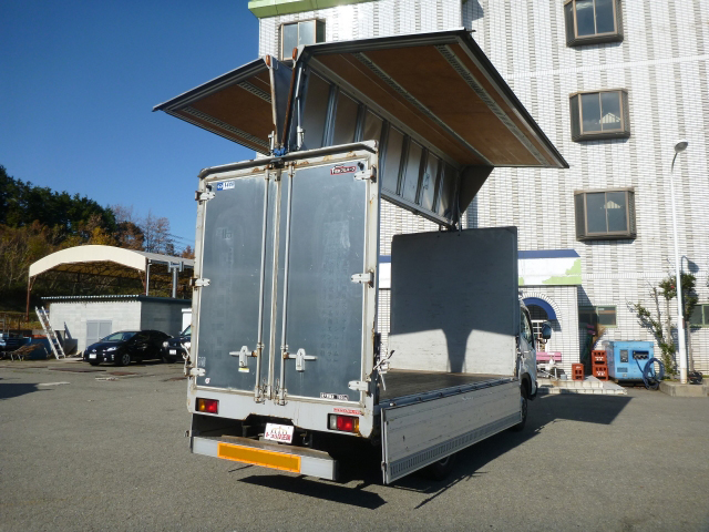 日野デュトロアルミウイング小型（2t・3t）[写真02]