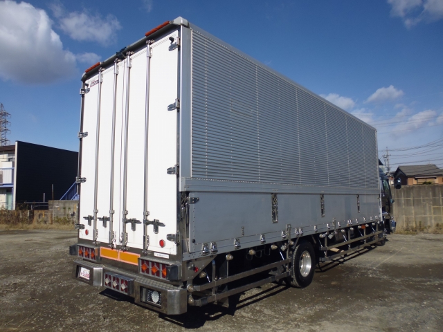 いすゞフォワードアルミウイング中型（4t）[写真02]