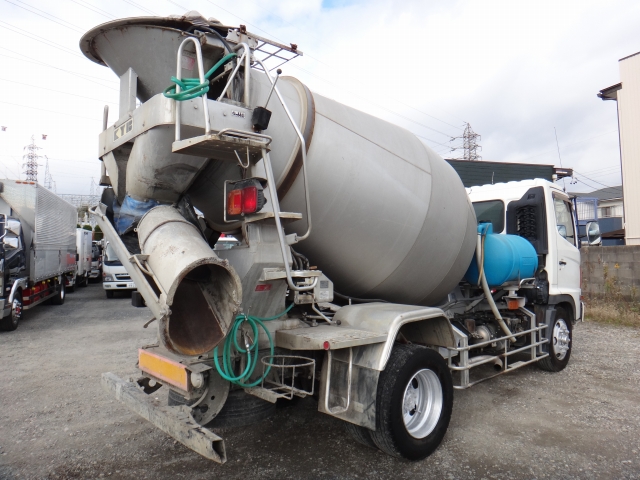 日野レンジャーミキサー車（コンクリートミキサー）増トン（6t・8t）[写真02]