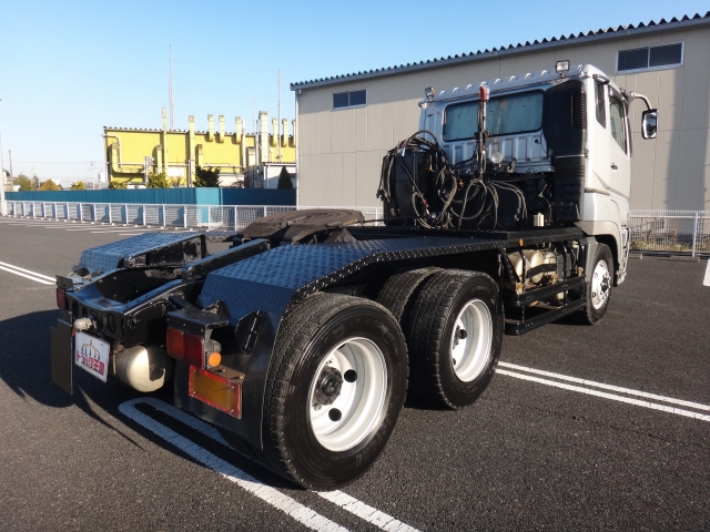 三菱ふそうスーパーグレートトレーラーヘッド（トラクターヘッド）大型（10t）[写真02]