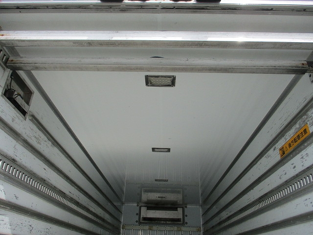 いすゞフォワード冷凍車（冷蔵車）増トン（6t・8t）[写真13]