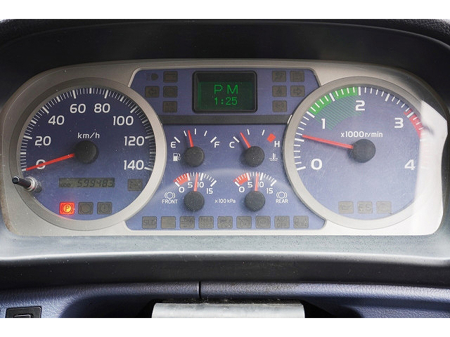 日野レンジャーアコーディオン車中型（4t）[写真33]