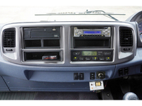 日野レンジャーアコーディオン車中型（4t）[写真36]