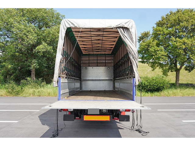 日野レンジャーアコーディオン車中型（4t）[写真08]