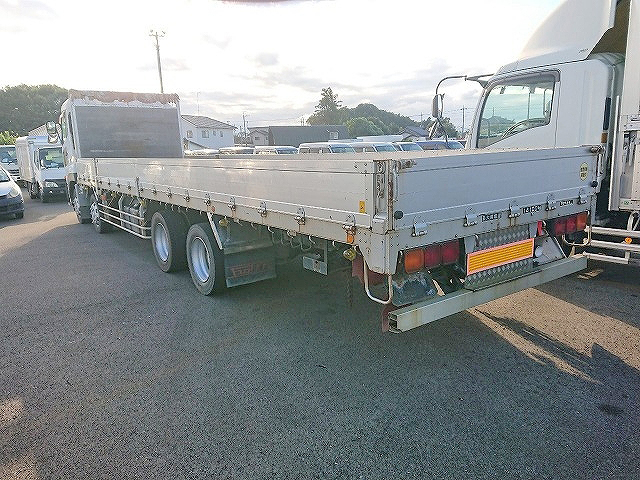 UDトラックスクオンアルミブロック大型（10t）[写真02]