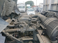 UDトラックスクオンアルミブロック大型（10t）[写真23]