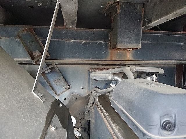 UDトラックスクオンアルミブロック大型（10t）[写真27]