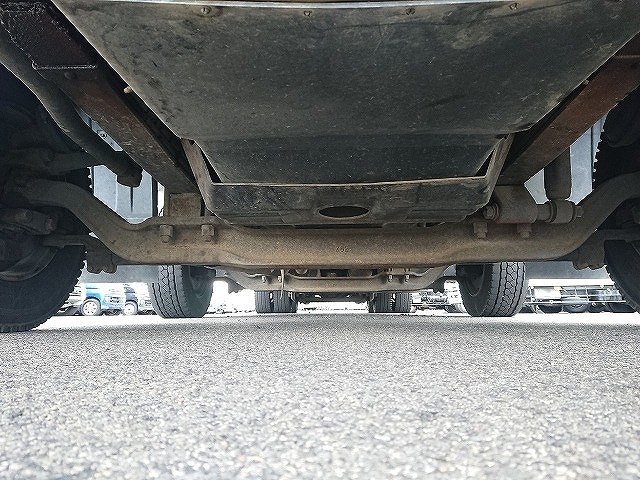 UDトラックスクオンアルミブロック大型（10t）[写真29]