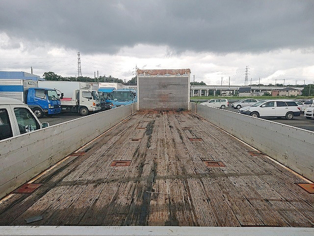 UDトラックスクオンアルミブロック大型（10t）[写真08]