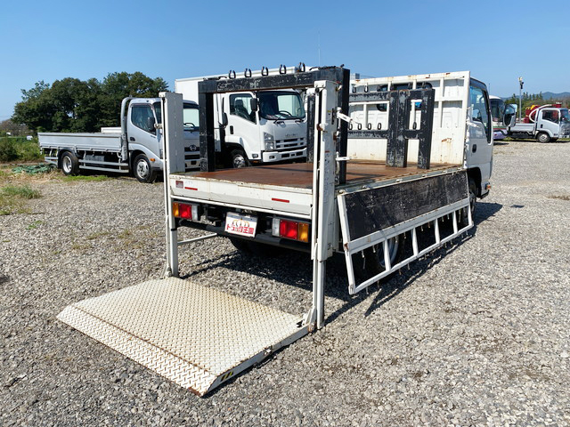 いすゞエルフ平ボディ小型（2t・3t）[写真02]