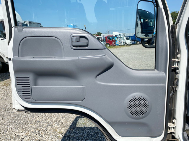 いすゞエルフ平ボディ小型（2t・3t）[写真23]