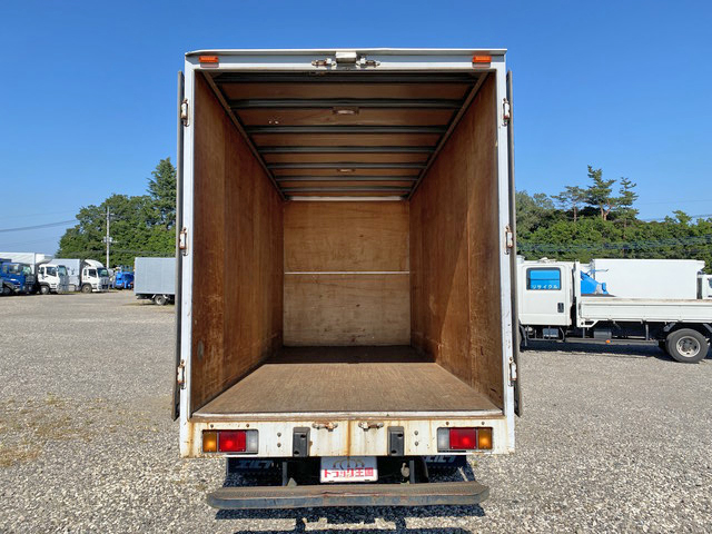 いすゞエルフアルミバン小型（2t・3t）[写真10]