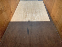 いすゞエルフアルミバン小型（2t・3t）[写真16]