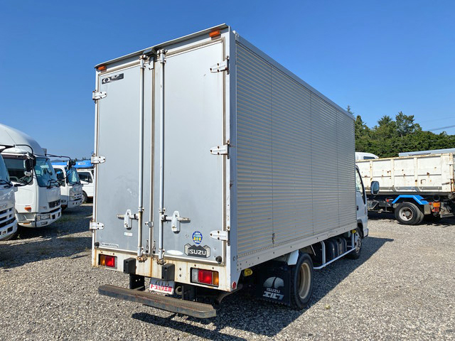 いすゞエルフアルミバン小型（2t・3t）[写真02]
